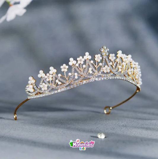 Tiara con perlas